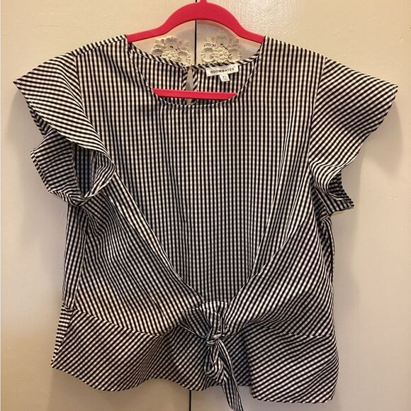Chic checkered‎ Tie-Front Blouse - Picture 1 of 11